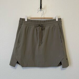 Apana Olive Green Atheltic Hiking Skirt Skort Hiking